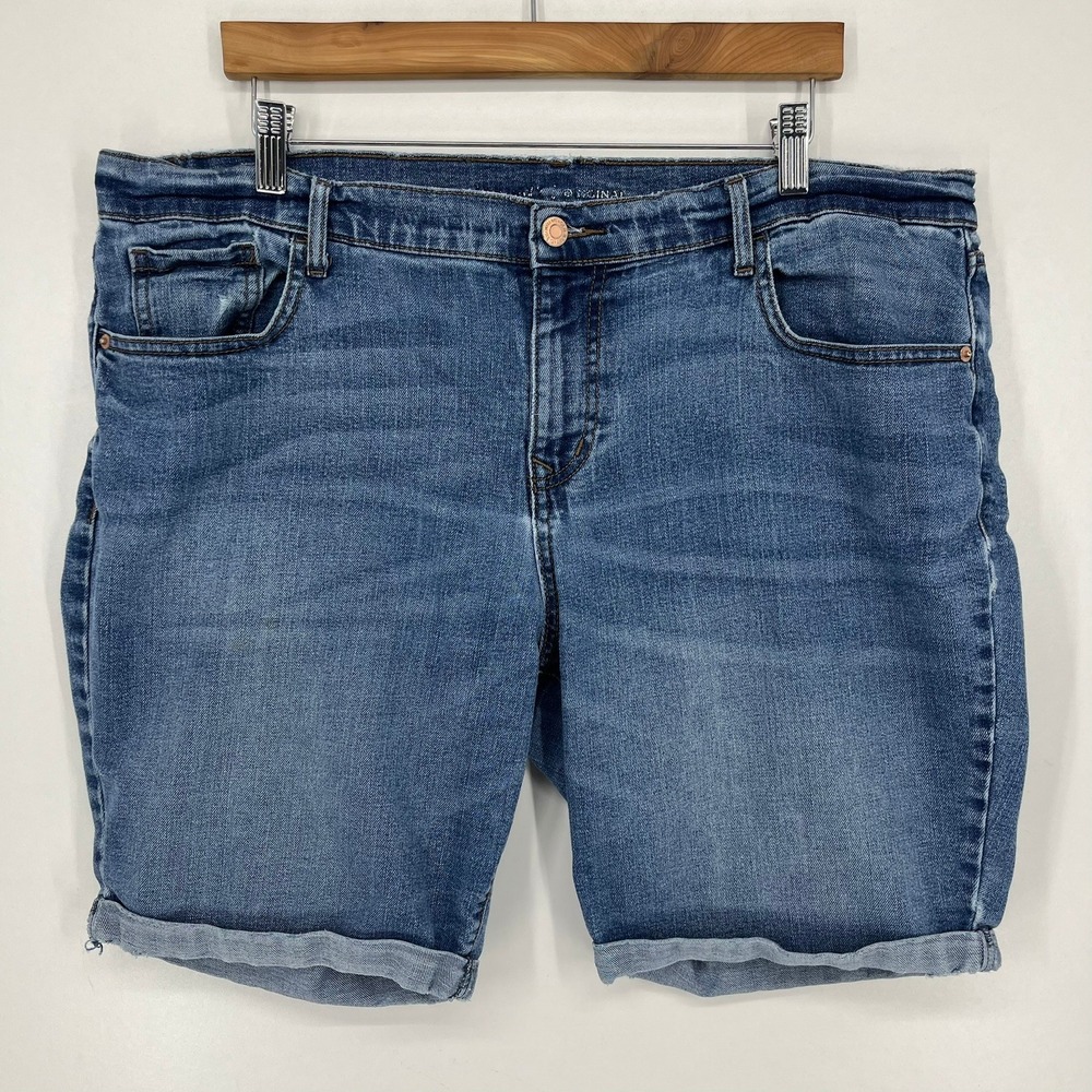 Old Navy Original Womens Size 16 Blue Denim Cuffed Stretch Jean Shorts